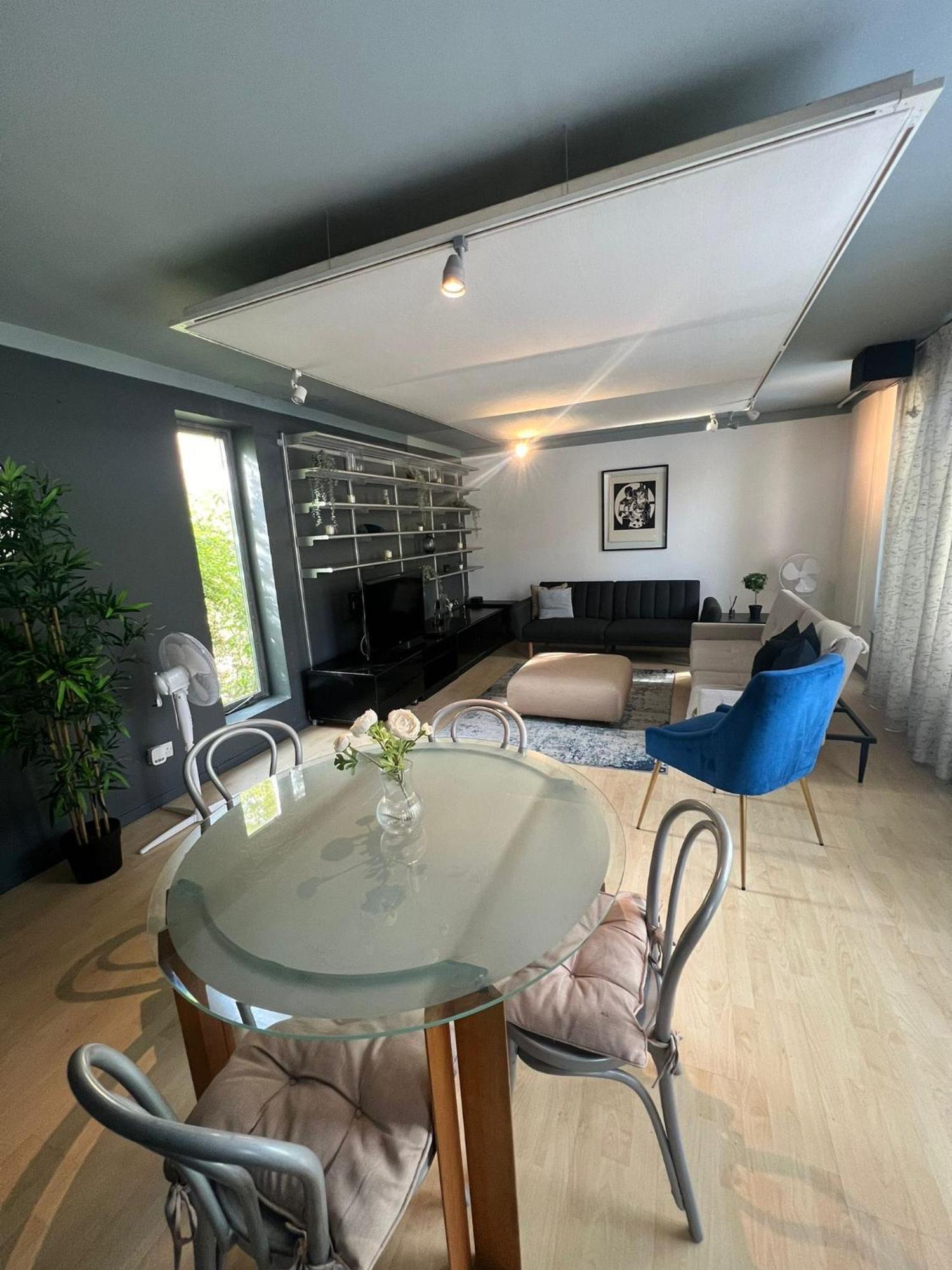 One Bed House In Camden Town Villa London Eksteriør bilde