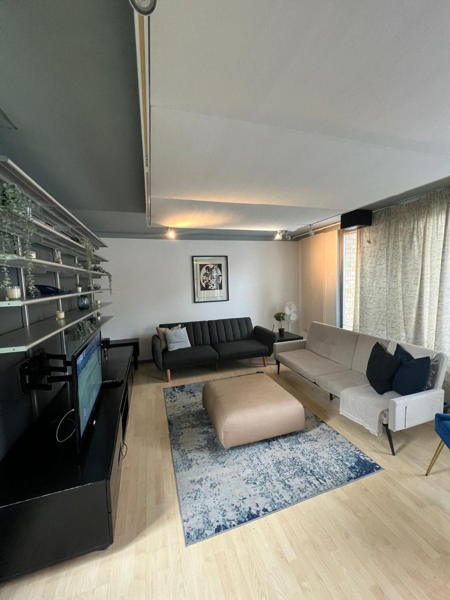 One Bed House In Camden Town Villa London Eksteriør bilde